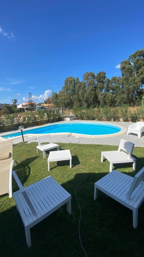 Villetta Con Piscina Budoni Affitti Spiaggia 700 Mt Dış mekan fotoğraf