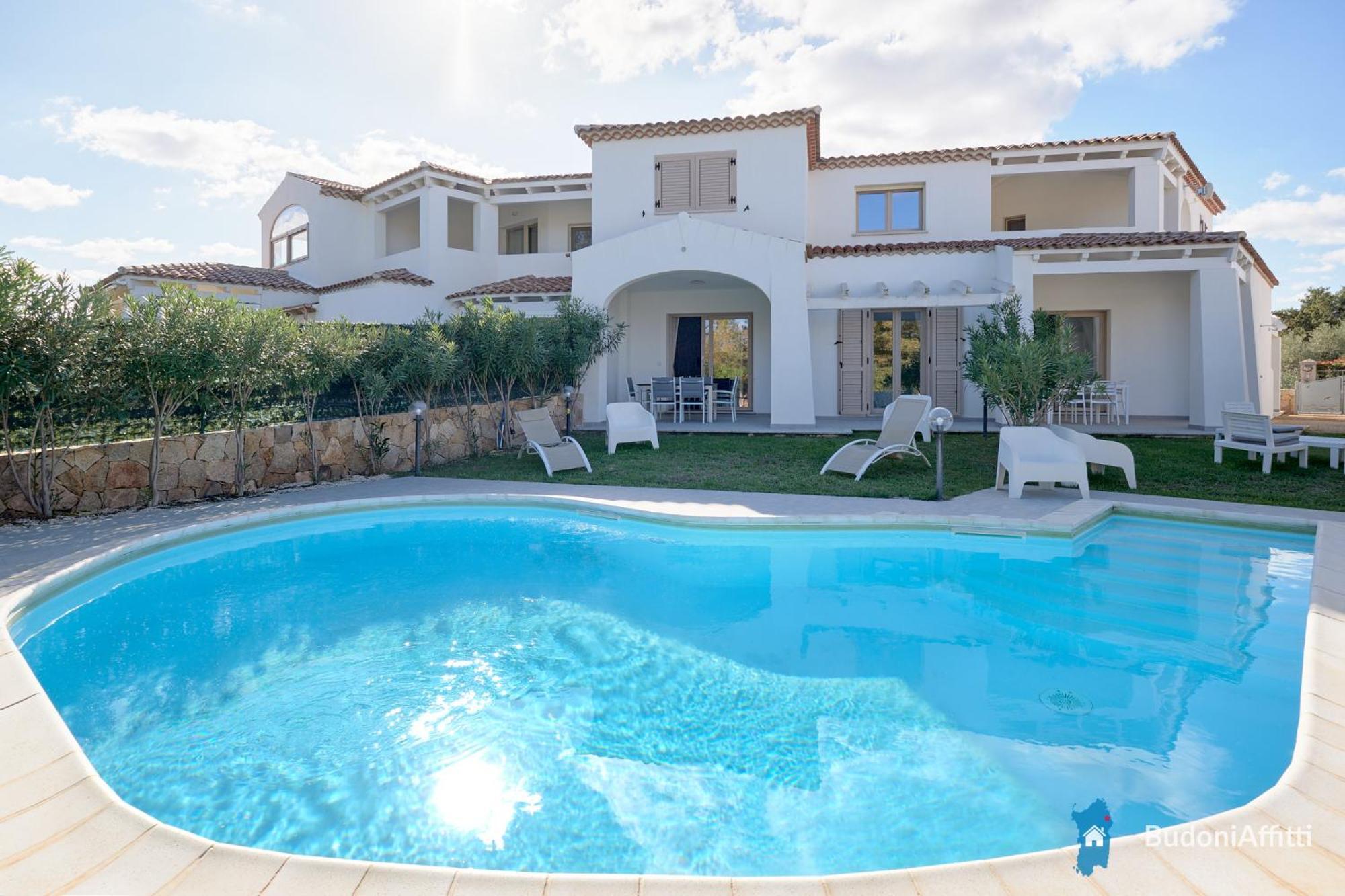 Villetta Con Piscina Budoni Affitti Spiaggia 700 Mt Dış mekan fotoğraf